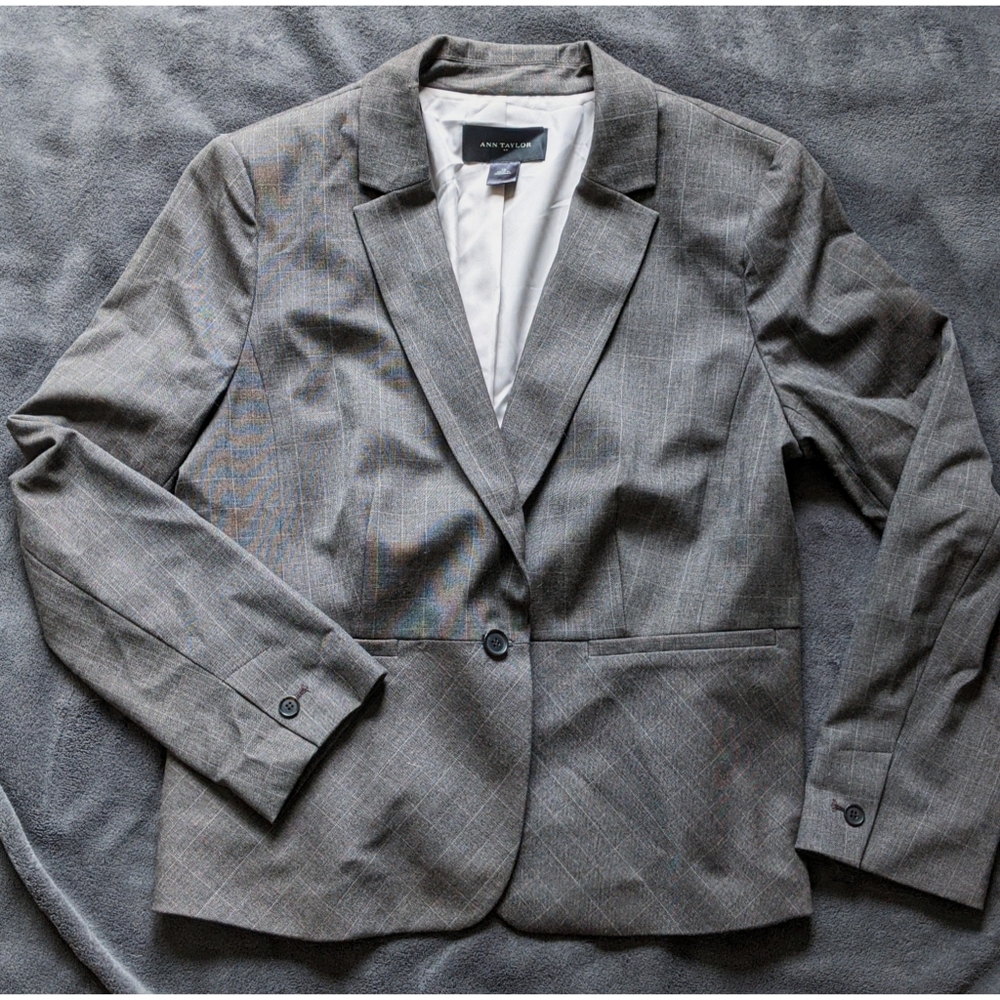 Ann Taylor Blazer (women's size 16)